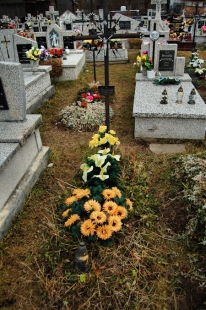 Grób