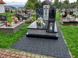 Grób