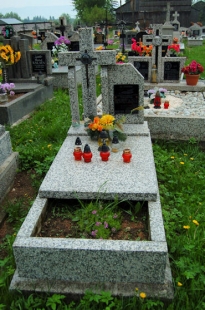 Grób