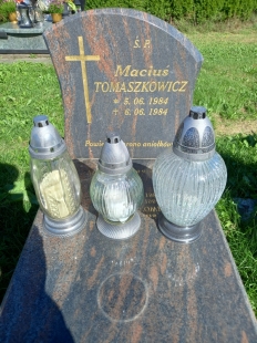 Grób